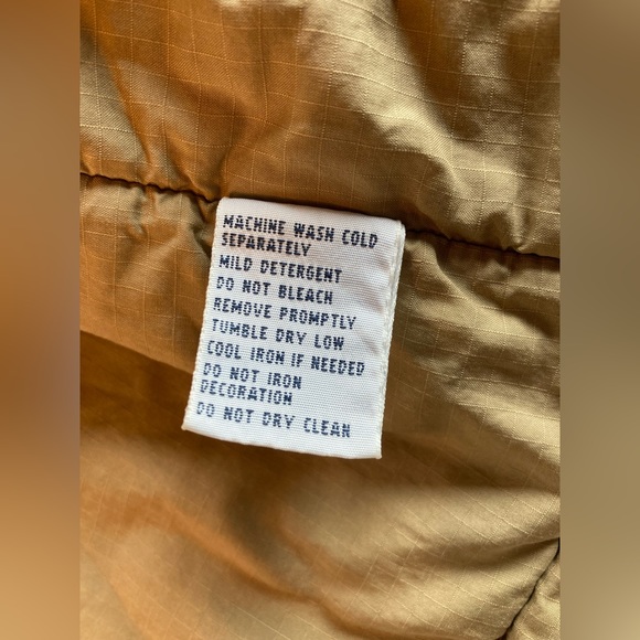 Polo by Ralph Lauren Men's Green and Orange Puffer Vest - Picture 7 of 8